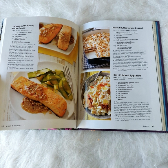 Book: A Year in the Country 2020 - Picture 9 of 14